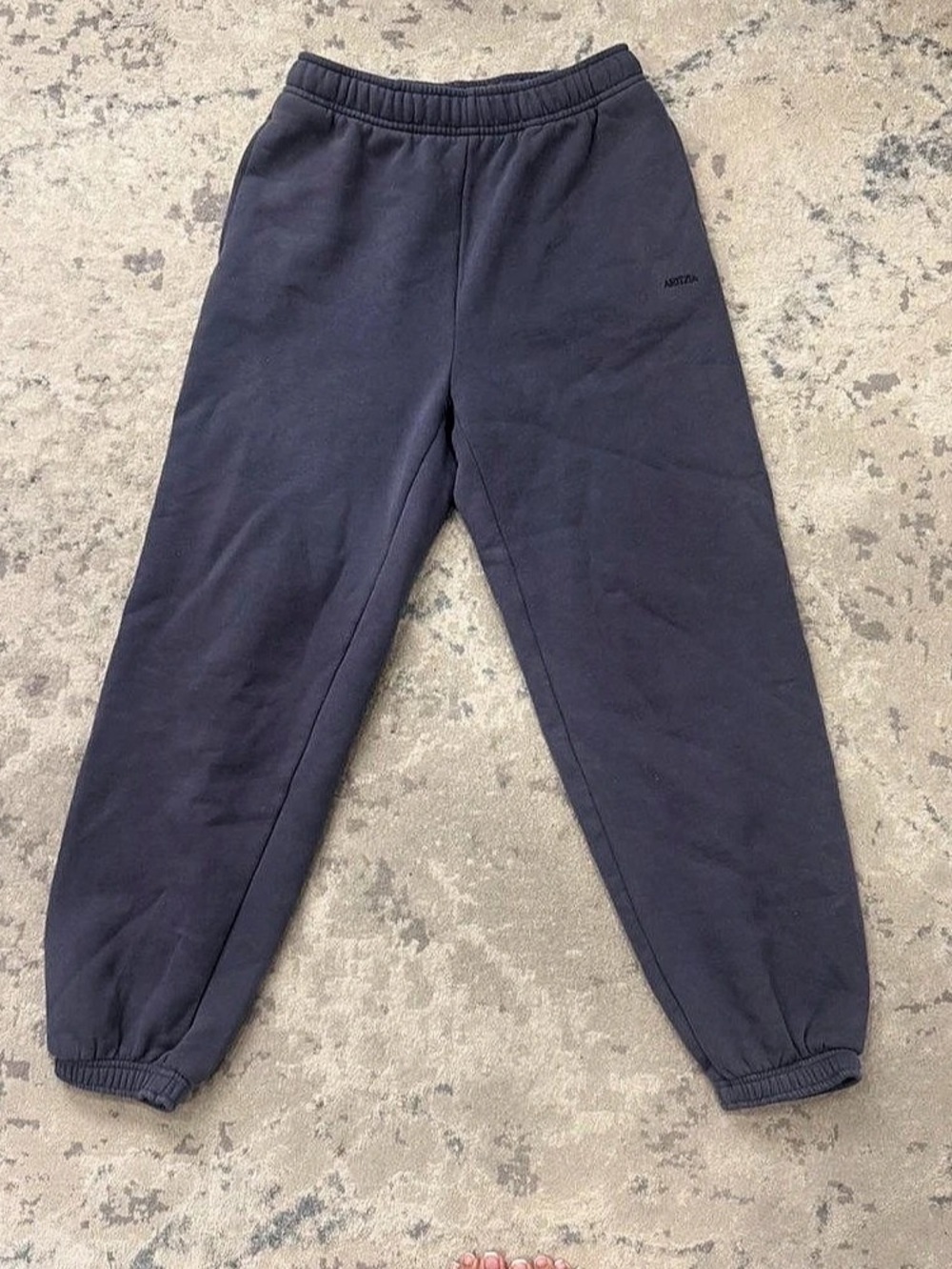 aritzia cozy sweatfleece mega jogger